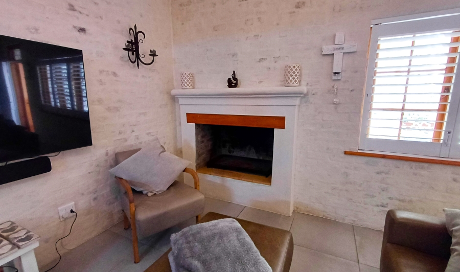 2 Bedroom Property for Sale in Palmiet Western Cape